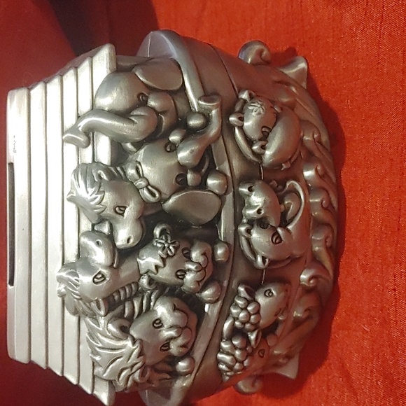 Noah's Ark Animals Piggy Bank - Picture 2 of 4